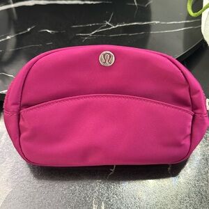 LULULEMON POUCH
